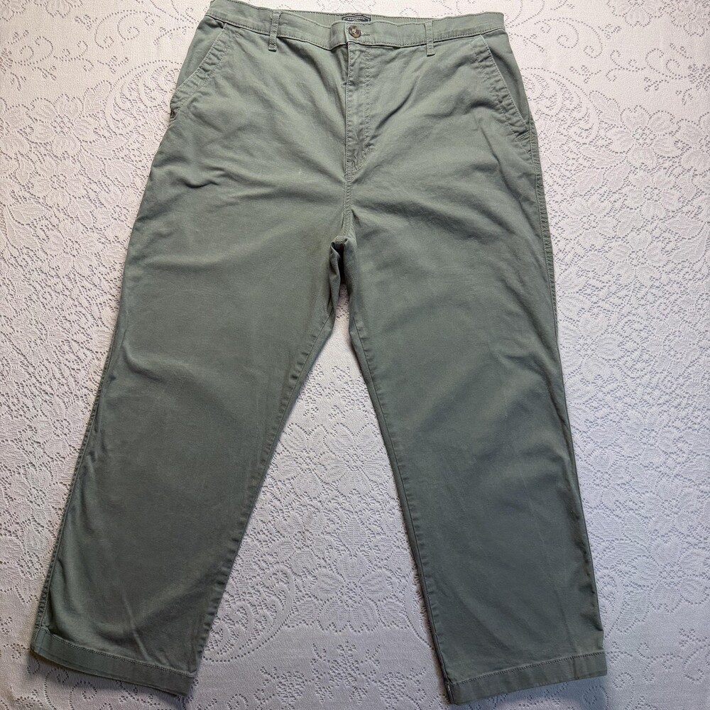 G.H. Bass & Co. Chino Pants Womens 16 Green Relaxed Twill Stretch Casual
